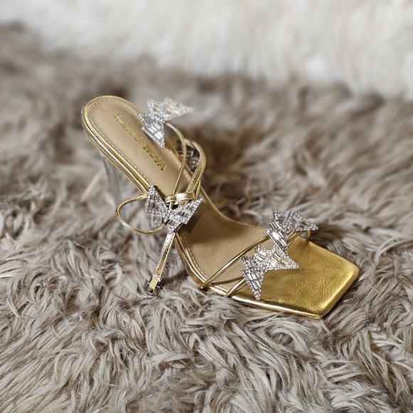 Lovely heels - Picture 3 of 3